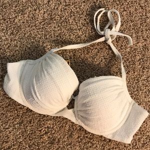 Victoria’s Secret bathing suit top. 34D